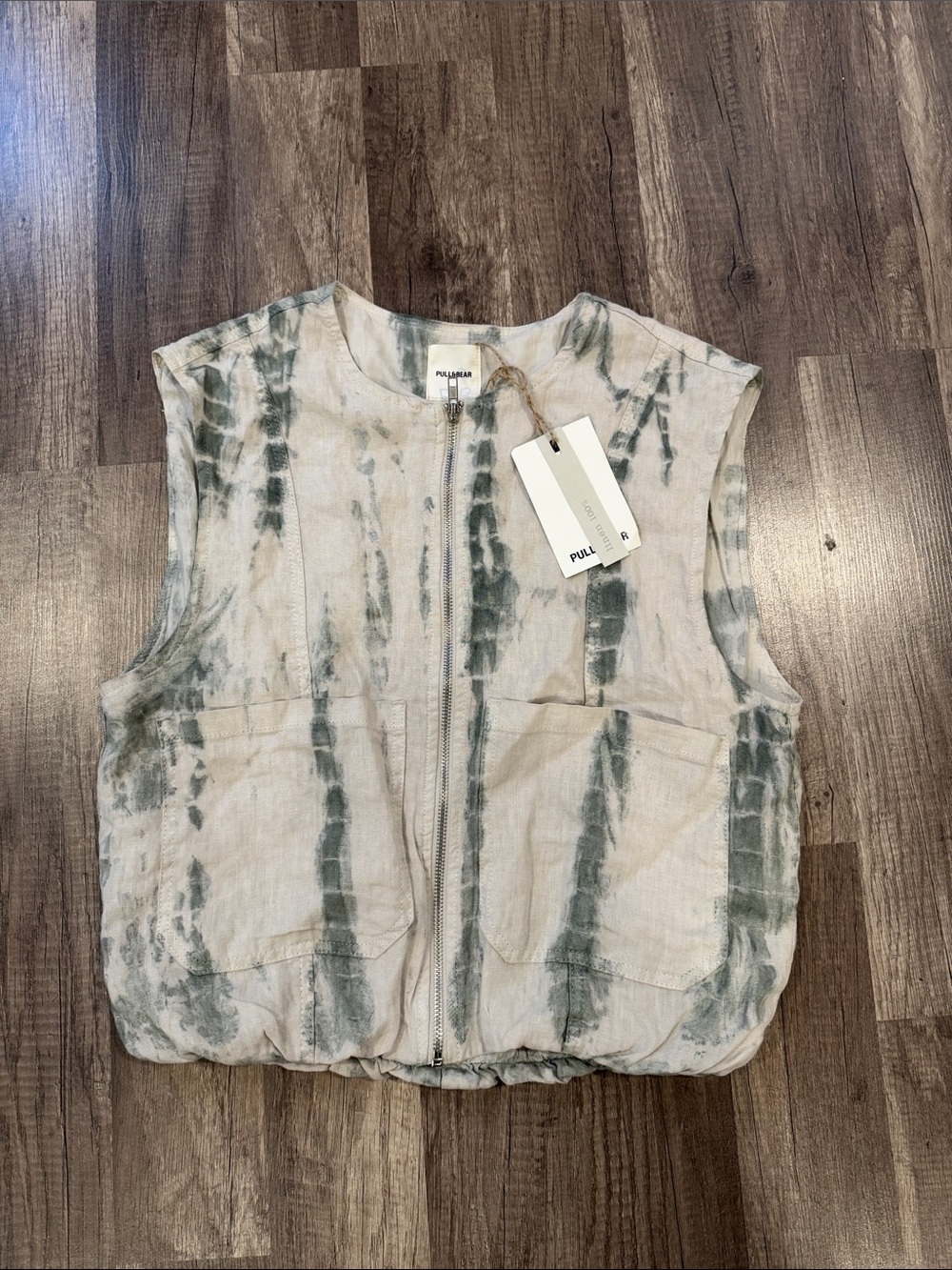 Pull&Bear Cream and Sage top